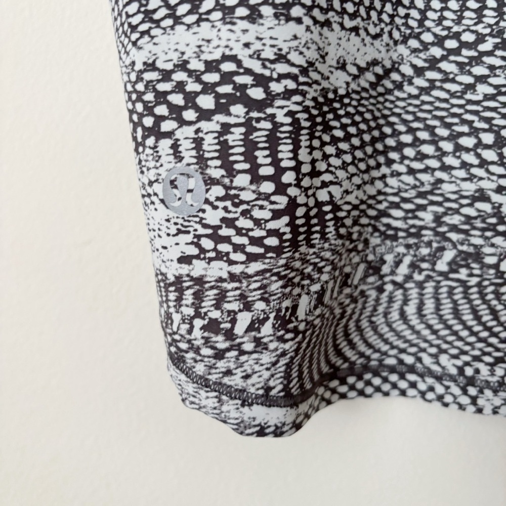 Lululemon For The Run Top Medium Swerve Vapor Metal Grey - Picture 7 of 8